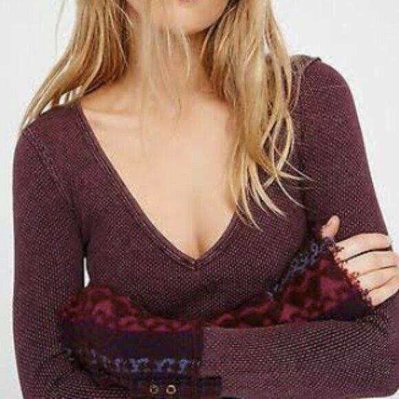 Free People Art School Embroidered V-Neck Thermal Waffle Top Size Medium - Picture 1 of 9